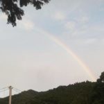 キャンプ場で虹